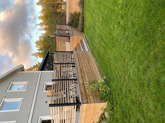 Mellanstolpe Harstena Svart 1450 mm Steel Design